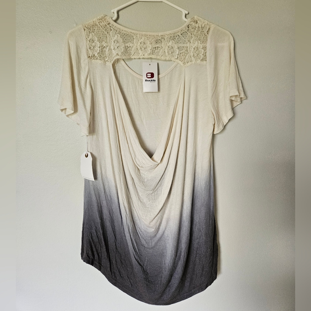 Coco + Jaimeson Women's Lace Top, White and Blue, Size Medium - Picture 4 of 7